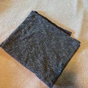 Lululemon scarf with buttons